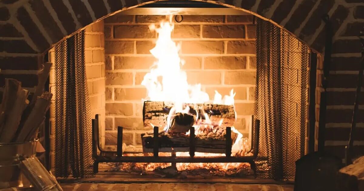 Comment allumer un feu de cheminée