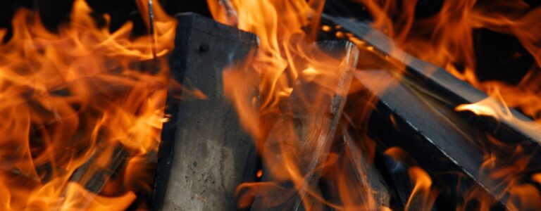 Arnaques de bois de chauffage  Liste des sites frauduleux